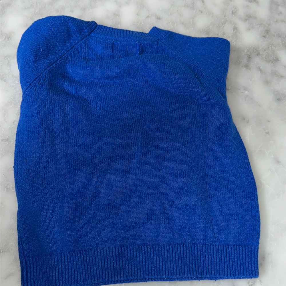 Mini Boden Festive Graphic Crew Sweater-Brillaint Blue Penguin. - Picture 3 of 4